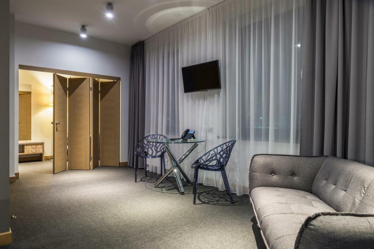 Restart Hotel Rezekne Bagian luar foto